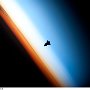 shuttleapproaching_nasa_6048